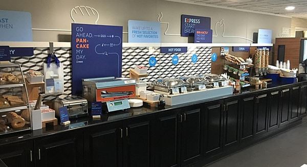 Holiday Inn Express & Suites Sanford