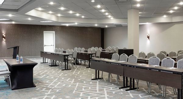 DoubleTree by Hilton Birmingham Perimeter Park