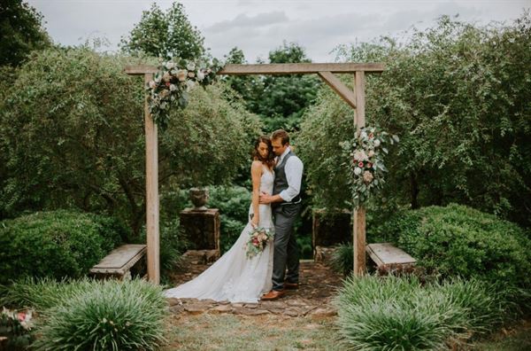 Mountain Willow Manor