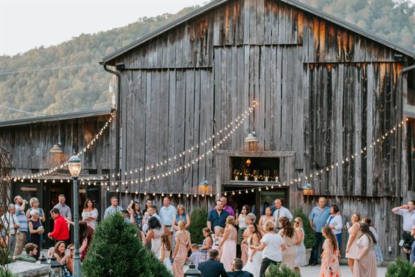 The Barn at Chestnut Springs