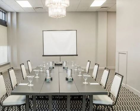 Magnolia Hotel Omaha