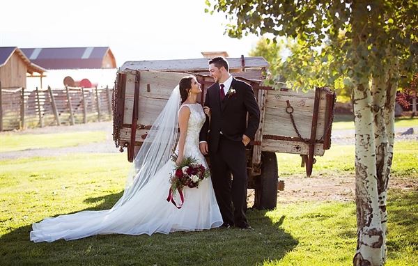 Antler Ridge Wedding and Event Venue