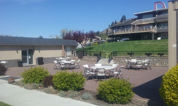 Darnell's Lake Resort