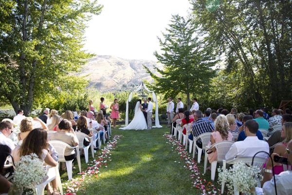 Warm Springs Inn & Winery