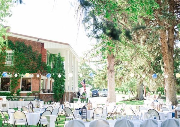 Warm Springs Inn & Winery