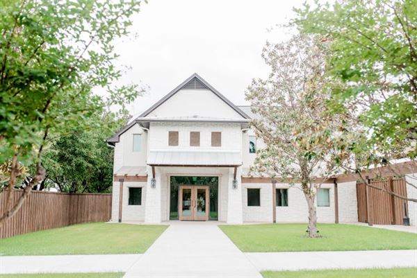 Hidden Pines | Hurst