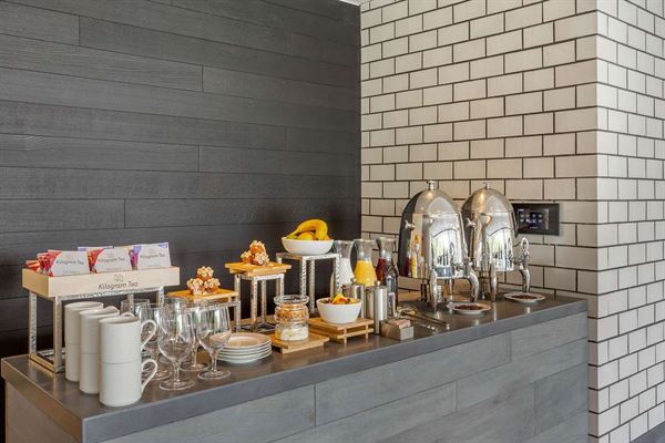 Cambria Hotel Boston Downtown