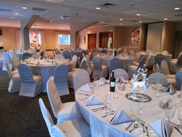 Harrison Lake Country Club