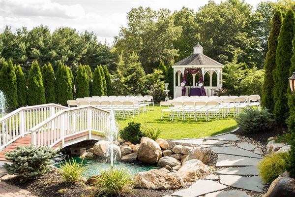 Georgina's Restaurant & Banquets