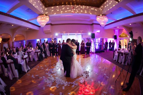 Georgina's Restaurant & Banquets