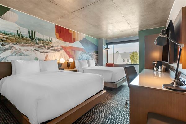 Cambria Phoenix Downtown Convention Center