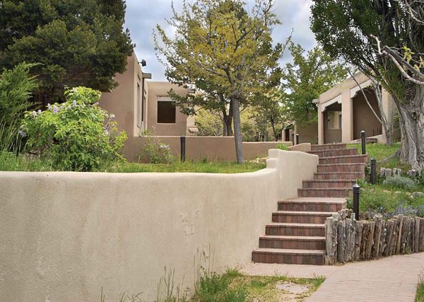 Fort Marcy Hotel Suites