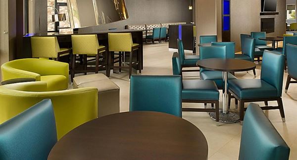 Holiday Inn Express & Suites Waco South