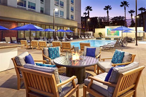Cambria Hotel Anaheim Resort Area