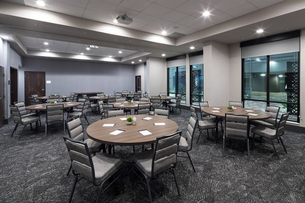 Courtyard by Marriott Houston Heights/I10
