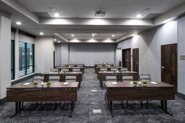 Courtyard by Marriott Houston Heights/I10