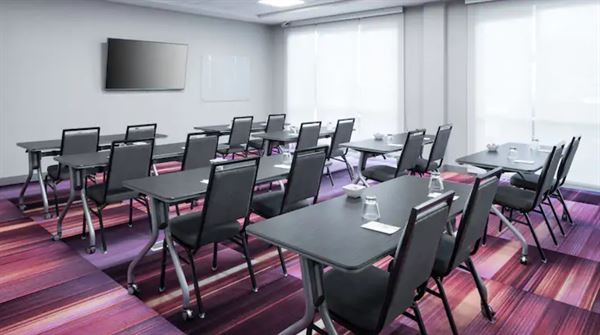 Home2 Suites by Hilton Orlando Airport