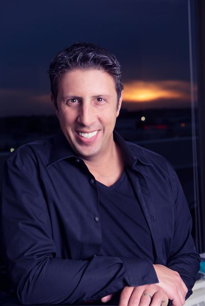 Magician Toronto inc. -The Magic of Coby