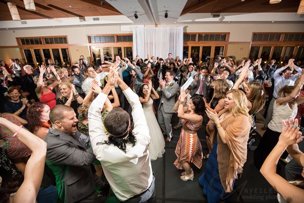 Dancing DJ Productions