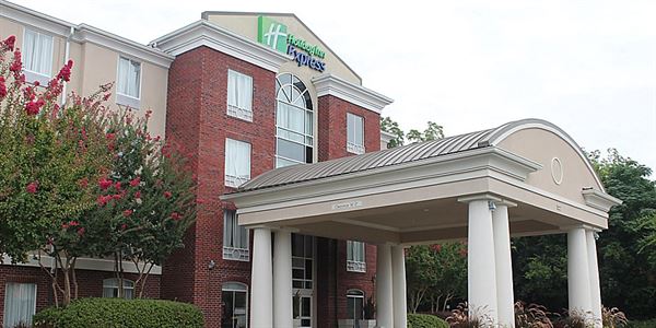 Holiday Inn Express & Suites Starkville