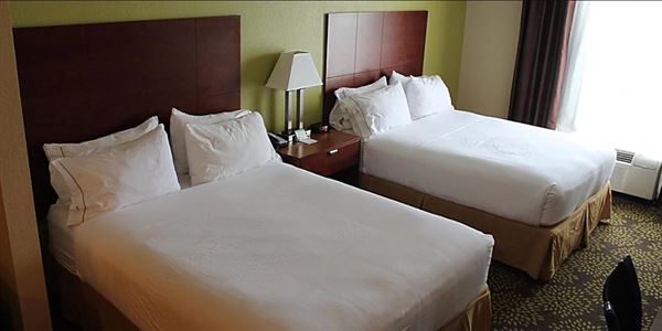 Holiday Inn Express & Suites Starkville