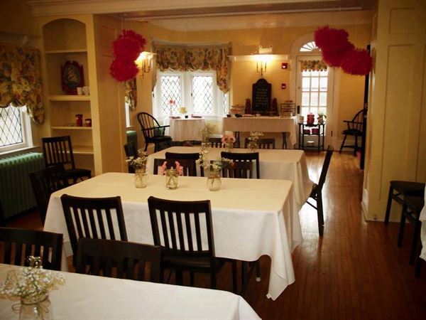 Leaside Suites & Executive Apartments