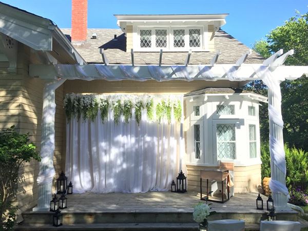 Leaside Suites & Executive Apartments