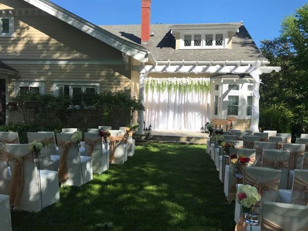 Leaside Suites & Executive Apartments