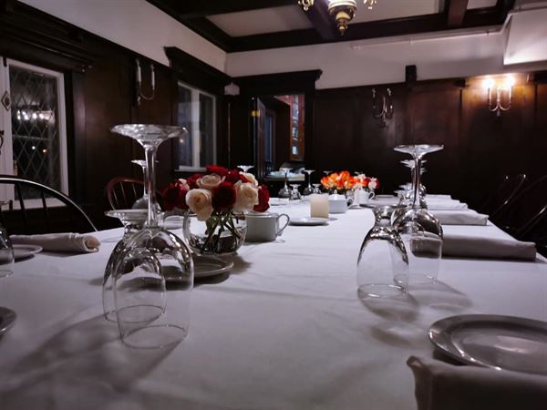 Leaside Suites & Executive Apartments