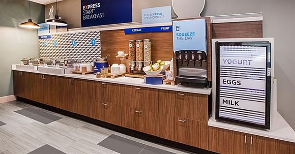 Holiday Inn Express & Suites Van Buren-Ft Smith Area