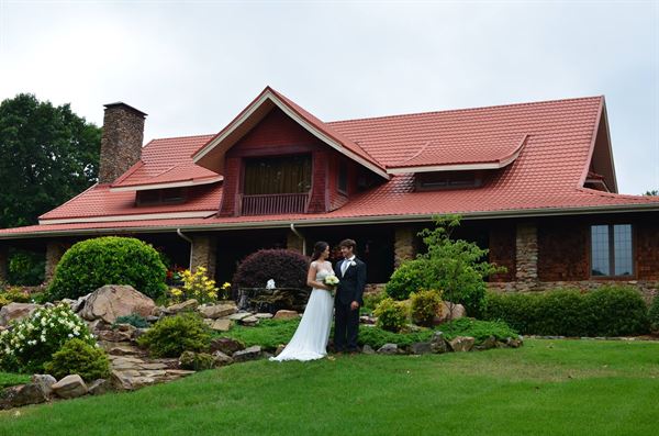 Hilltop Manor Bed & Breakfast