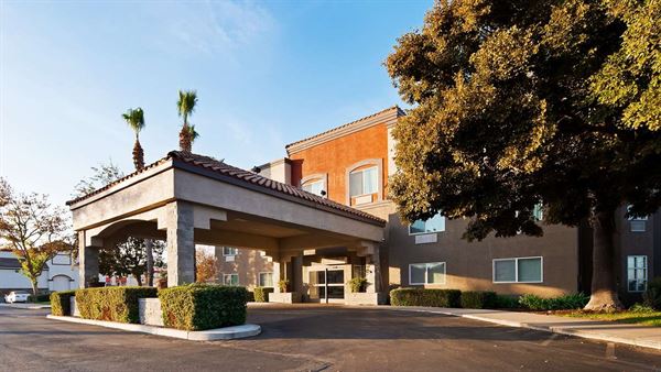 Best Western Plus - Villa Del Lago Inn