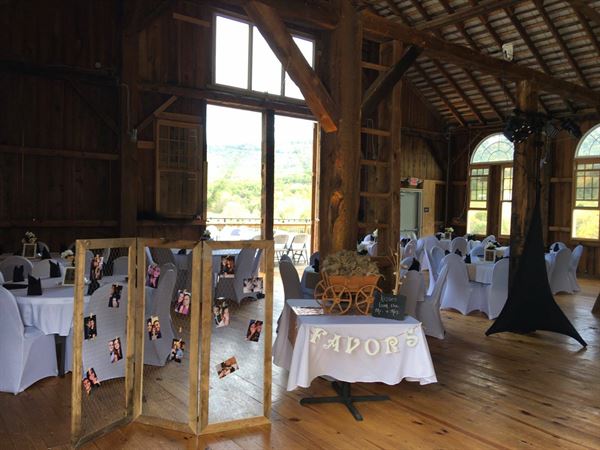 The Big Barn Wedding @ Locke Mountain