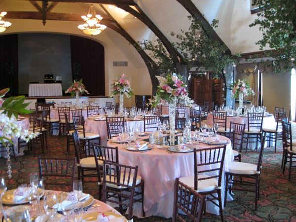 Harborside Hotel & Marina