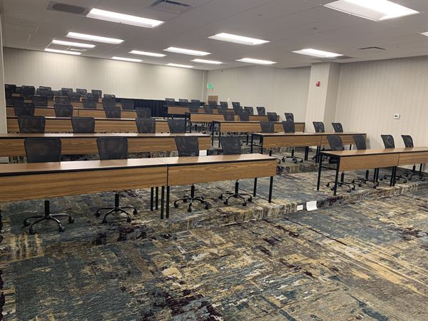 Holiday Inn Cleveland South