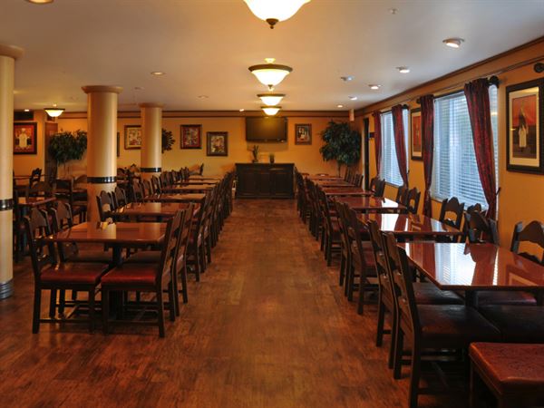 Oxford Suites Chico California Hotel