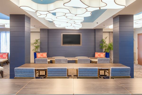 Holiday Inn Express On the Beach