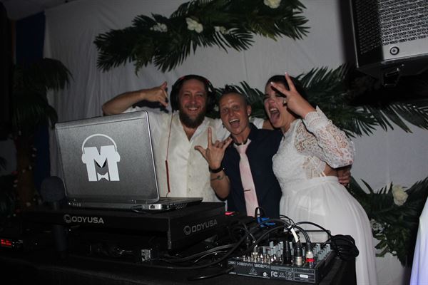 Music To My Ears Djs