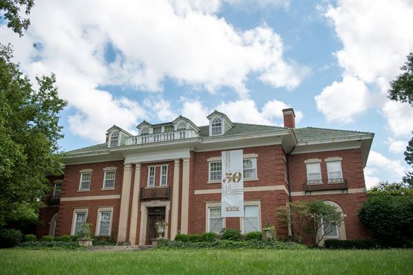 Albrecht-Kemper Museum Of Art