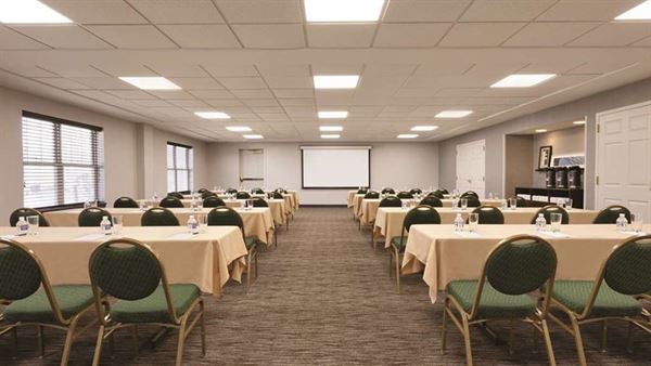 Country Inn & Suites Roanoke, VA