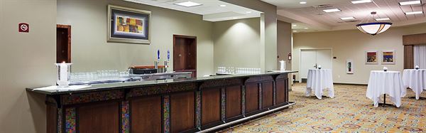 Holiday Inn Conference Ctr Marshfield