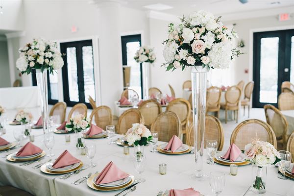 Thistlewood Manor & Gardens