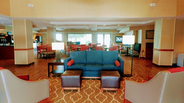 Comfort Inn & Suites