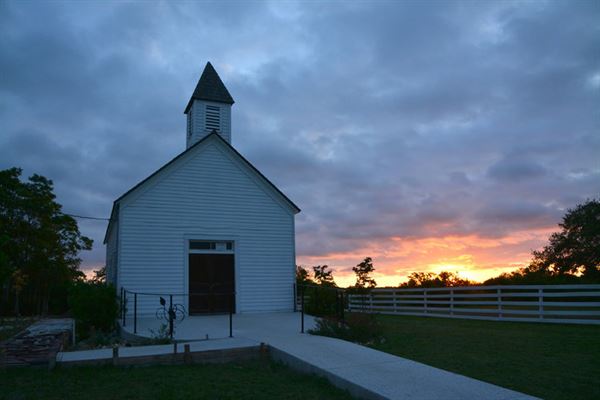 Hill Country Wedding Chapel
