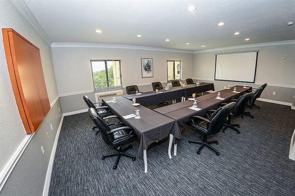 Tanglewood Resort Hotel & Conference Center