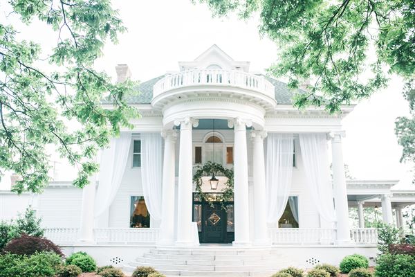 River Forest Manor & Marina