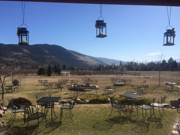 Ten Spoon Vineyard and Winery