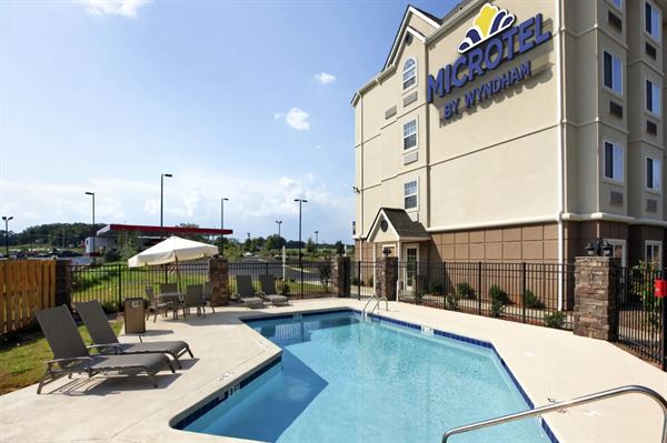 Microtel Inn & Suites