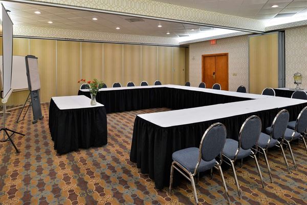 Hampton Inn & Suites Calgary University NW