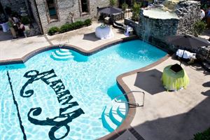 Grand Poolside Courtyard